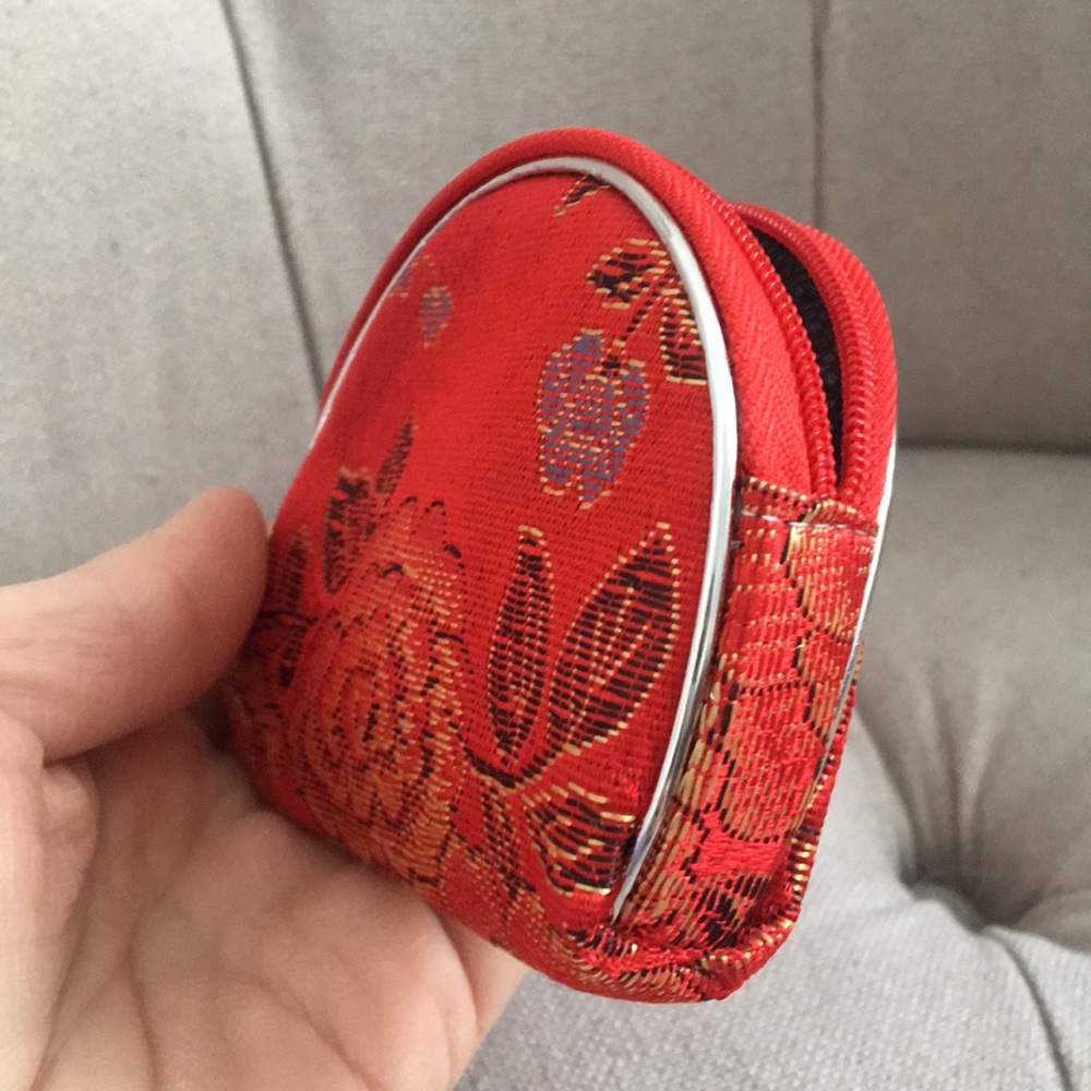 ❤️ Jacquard red floral stitch coin case pouch